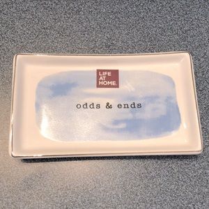 π Ceramic vanity tray